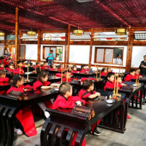 西城區(qū)非凡寶貝幼兒園走進(jìn)漢風(fēng)耕讀苑參觀體驗