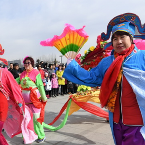 民間文藝團隊鬧元宵，鬧得紅火！