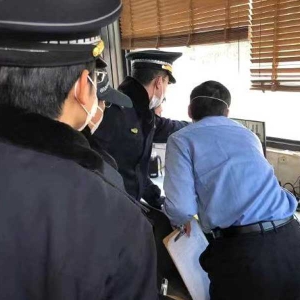 身披城管藍沖鋒勇向前——記疫情防控工作中松江城管經(jīng)開區(qū)中隊副隊長蔡菁