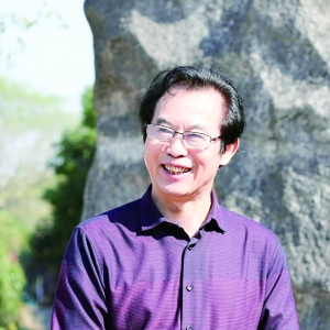 堅定文化自信 打造歷史人文之城 ——訪上海戲劇學院學術(shù)委員會主任、松江區(qū)文聯(lián)主席、人文松江創(chuàng)作研究院院長陸軍
